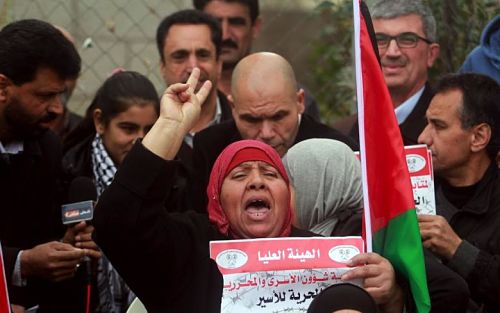 Israël resserre l'étau autour des prisonniers palestiniens alors qu'une grève de la faim se dessine